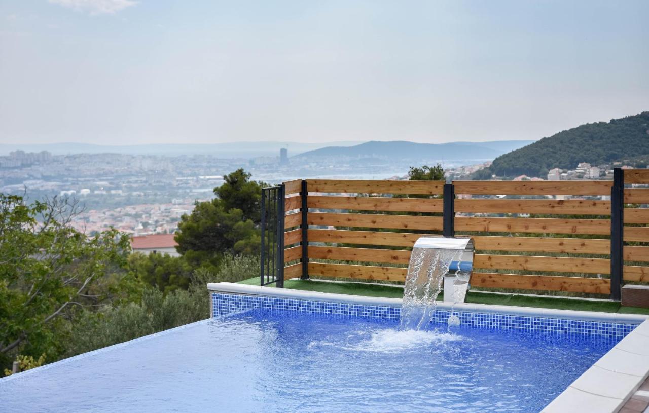Villas Alfa & Omega Klis Dış mekan fotoğraf