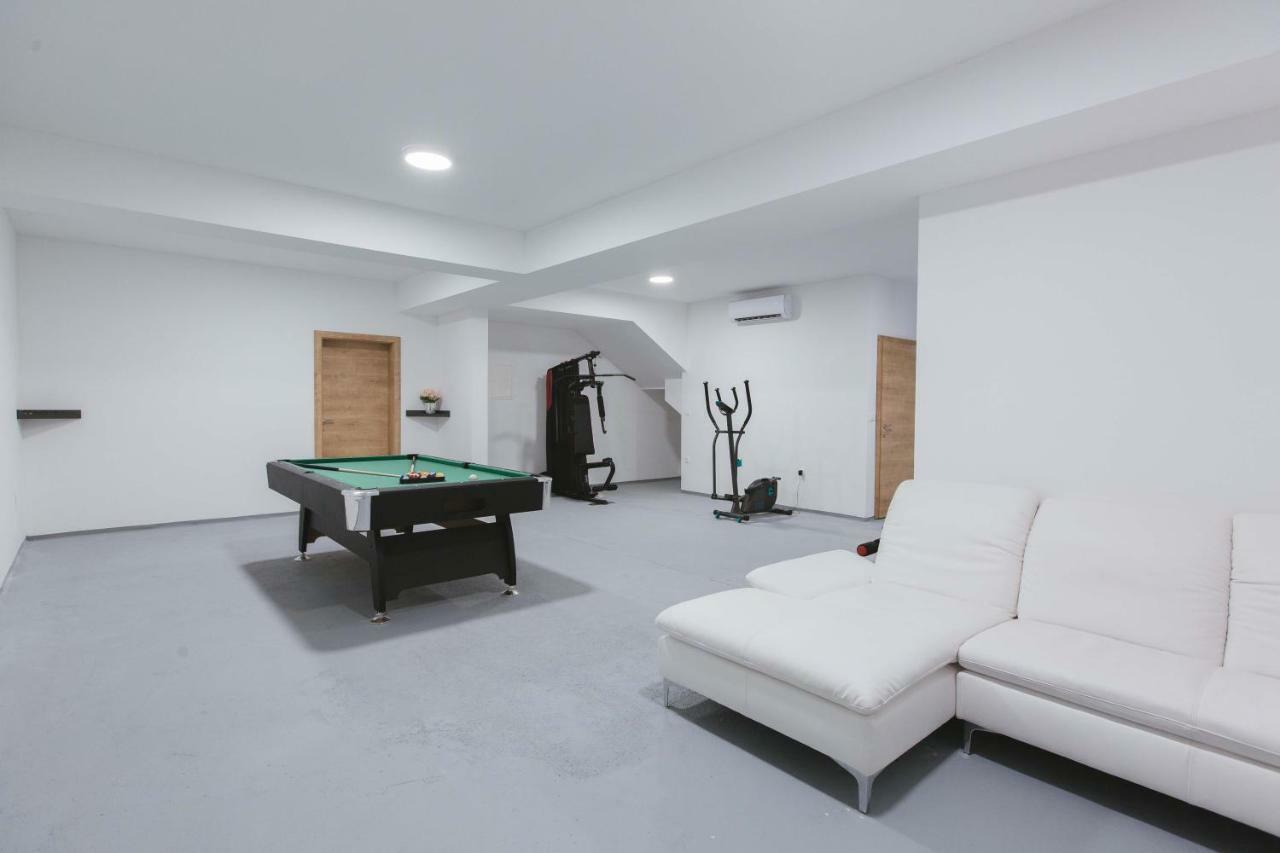 Villas Alfa & Omega Klis Dış mekan fotoğraf