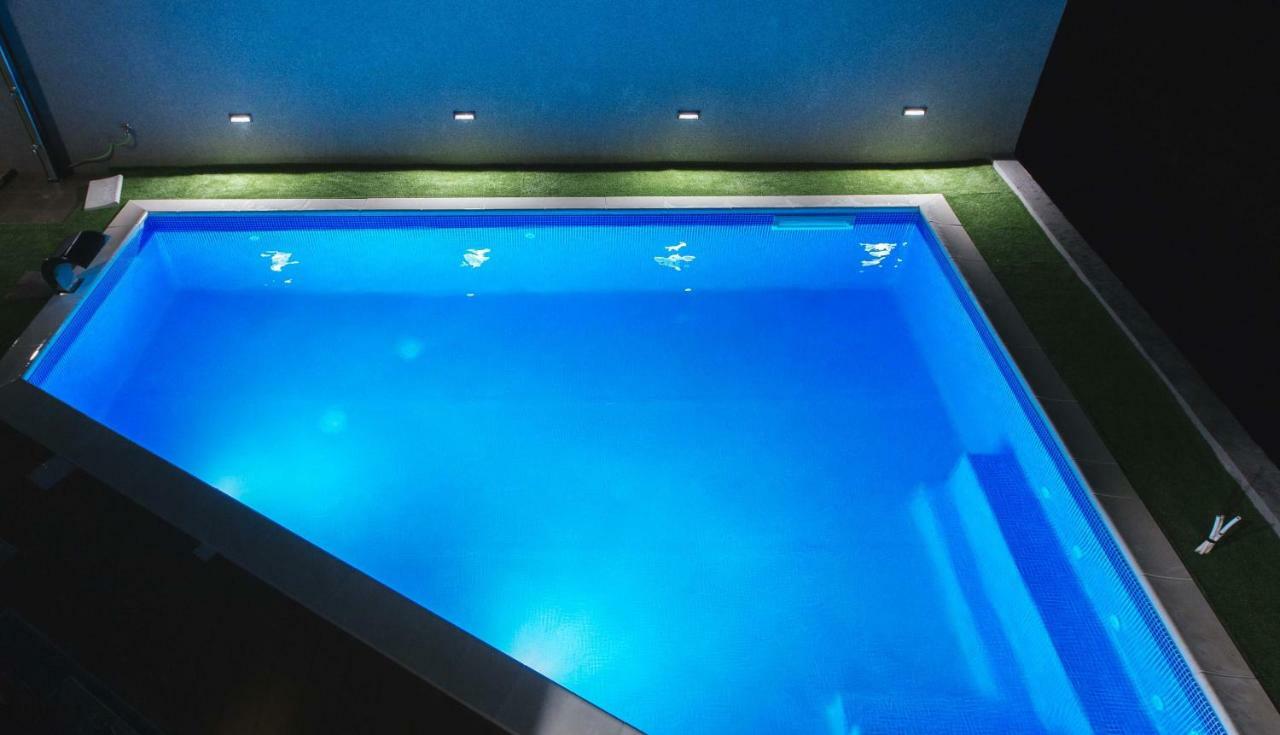 Villas Alfa & Omega Klis Dış mekan fotoğraf